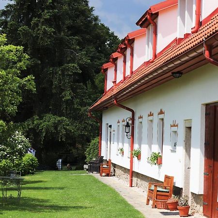 Hajenka Hrabete Buquoye Hotel Каплице Екстериор снимка