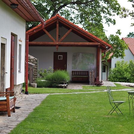 Hajenka Hrabete Buquoye Hotel Каплице Екстериор снимка
