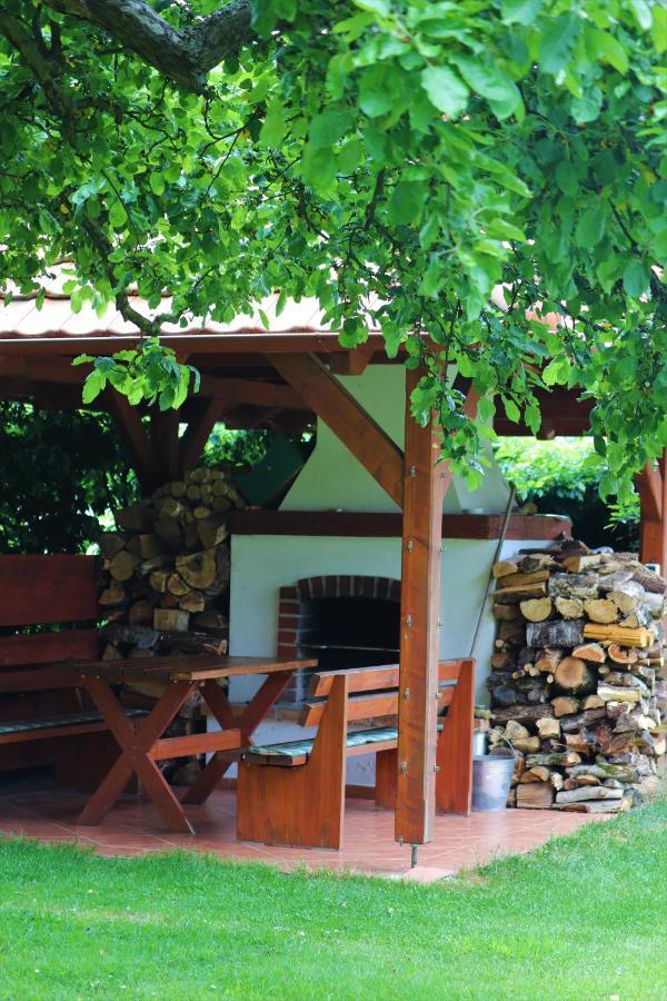 Hajenka Hrabete Buquoye Hotel Каплице Екстериор снимка